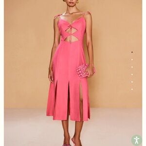 CULT GAIA - NWOT
Liv Cut Out Midi Dress